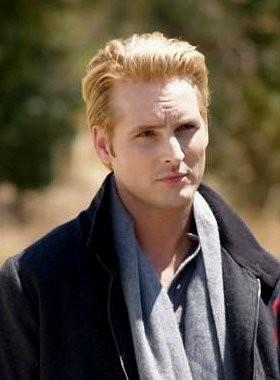 Carlisle Cullen (2)