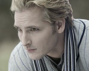 Carlisle Cullen (8)